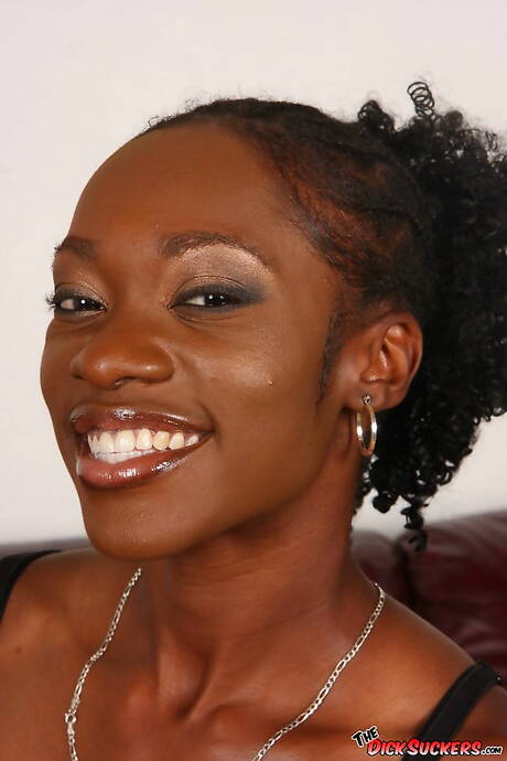 The Dick Suckers offers xxx pic gallery with Justice Jade in robbing on cock porn