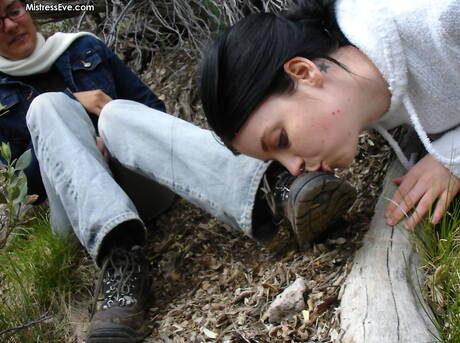 Mistress Eve pleased to share with you xxx gallery with Mistress Eve in femdom porn