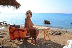 TAC Amateurs are proud to present you with xxx pictures featuring Nude Chrissy xxx gallery 267572